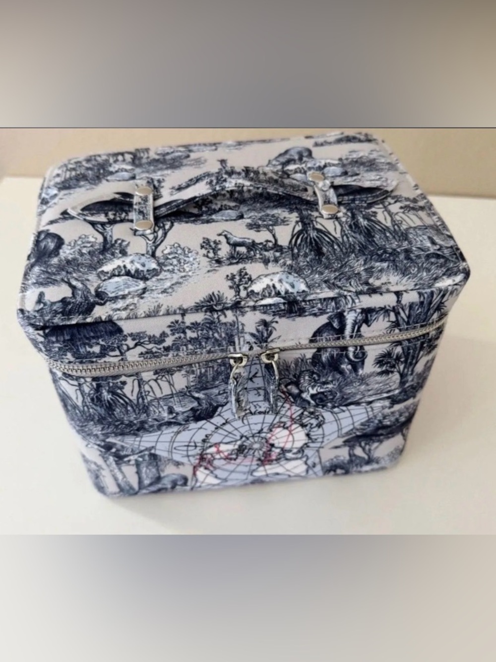 Limited edition Dior around the world Classic Toile-Print Travel Cosmetic Case